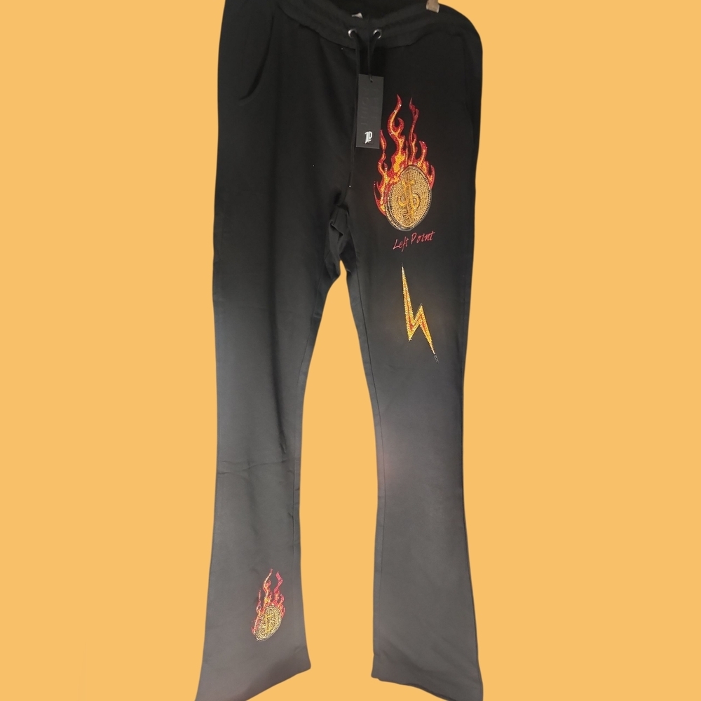 Left Point Size Large Joggers NWT
